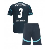 Echipament fotbal RB Leipzig Lutsharel Geertruida #3 Tricou Treilea 2024-25 pentru copii maneca scurta (+ Pantaloni scurti)